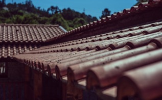 home-clay-roof-tile_657883-716.jpg